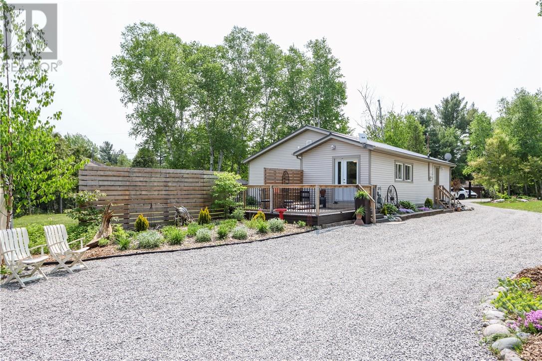 1172 Leedale Avenue, Sudbury, Ontario  P3G 1B8 - Photo 2 - 2122692