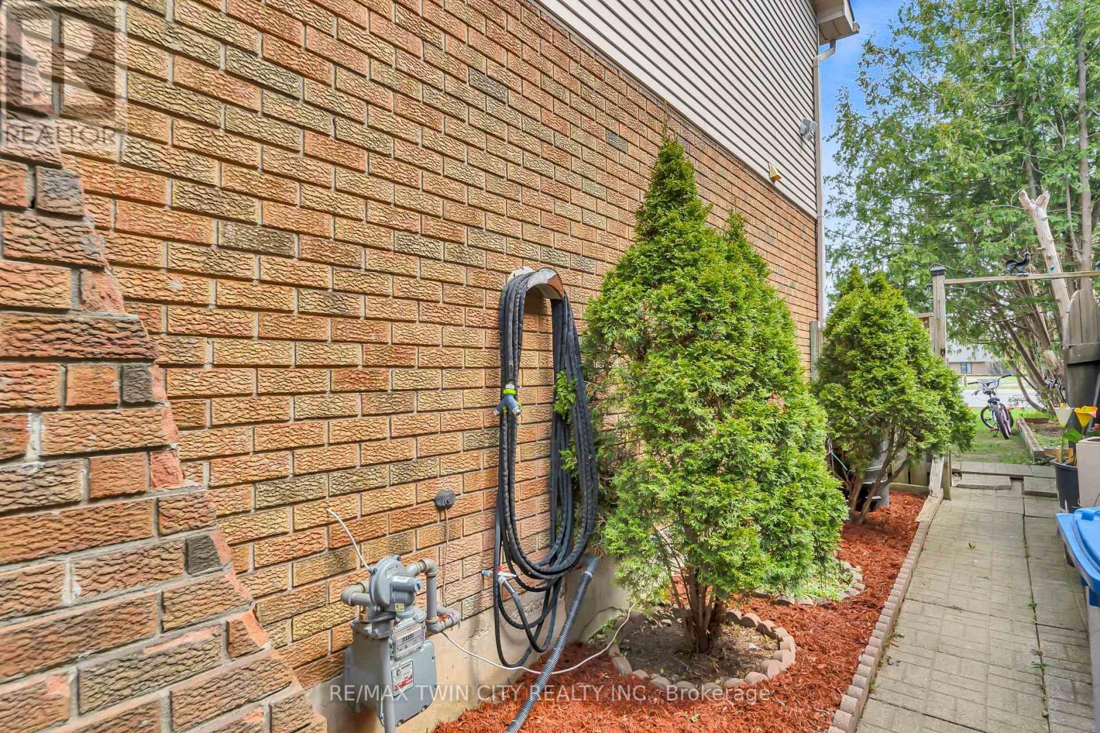 1234 Ottawa Street S, Kitchener, Ontario  N2E 1L8 - Photo 31 - X12136853