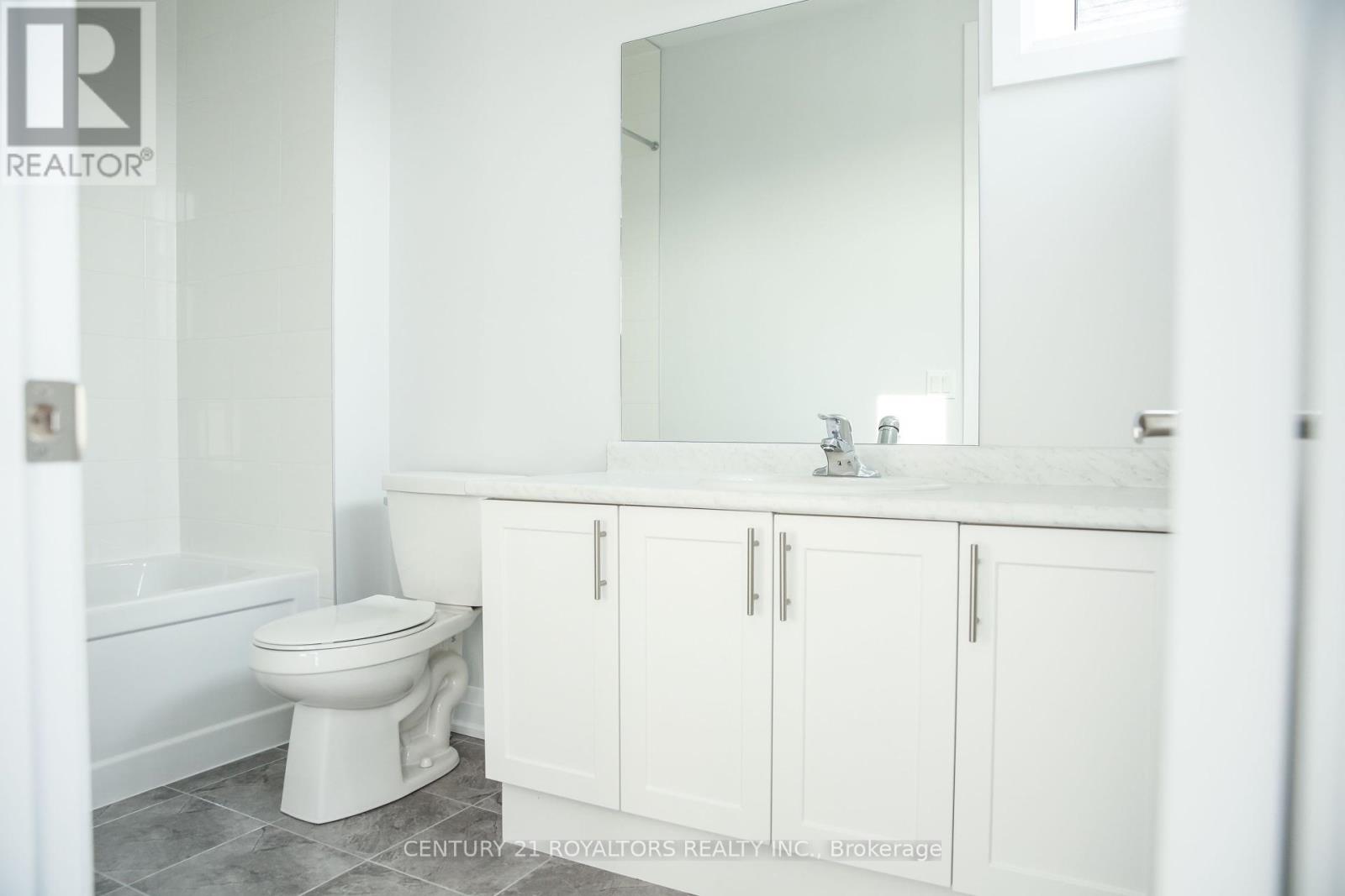 137 Harwood Avenue, Woodstock, Ontario  N4T 0P8 - Photo 20 - X12185306