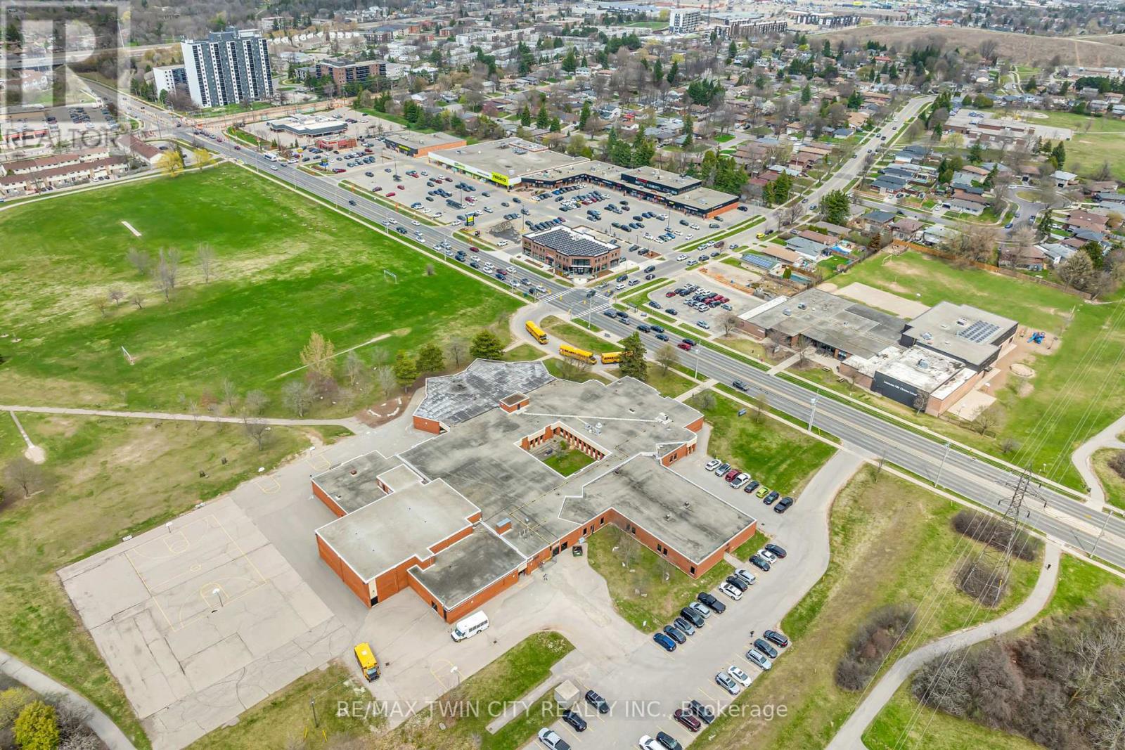 1234 Ottawa Street S, Kitchener, Ontario  N2E 1L8 - Photo 42 - X12136853