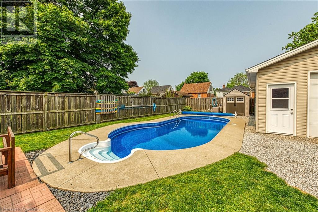 206 East 15th Street, Hamilton, Ontario  L9A 4G2 - Photo 40 - 40737262