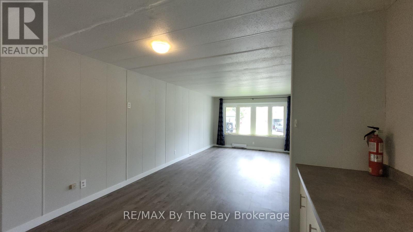 50 Georgian Glen Drive, Wasaga Beach, Ontario L9Z 1K7 - Photo 20 - S12010959