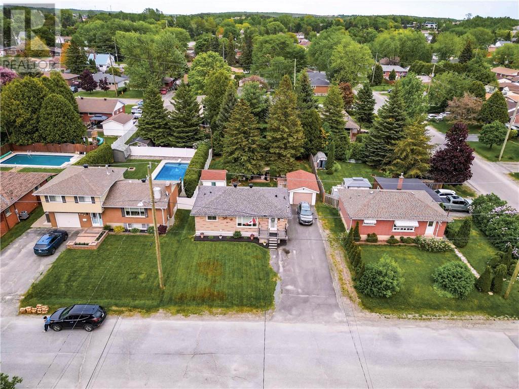 796 Hildegarde Avenue, Sudbury, Ontario  P3A 3X4 - Photo 2 - 2122689