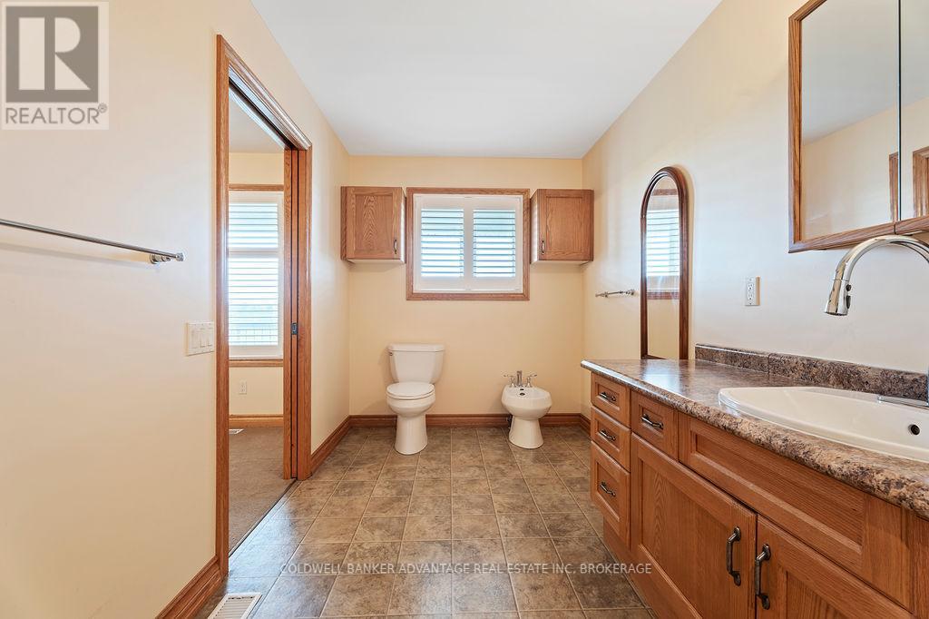 7188 St Michael Avenue, Niagara Falls, Ontario  L2H 3N5 - Photo 19 - X12194877