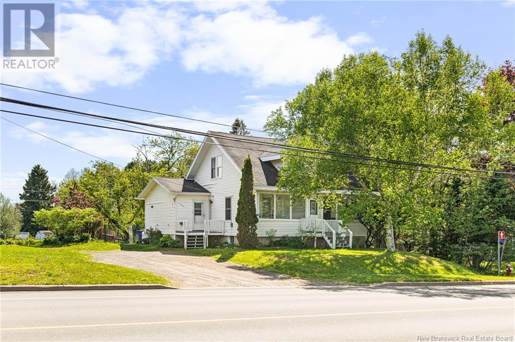 Property at 1501 Amirault Street image 2