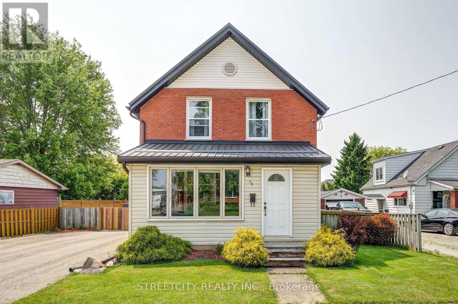 76 Fairview Avenue, St. Thomas, Ontario  N5R 4X6 - Photo 1 - X12194579