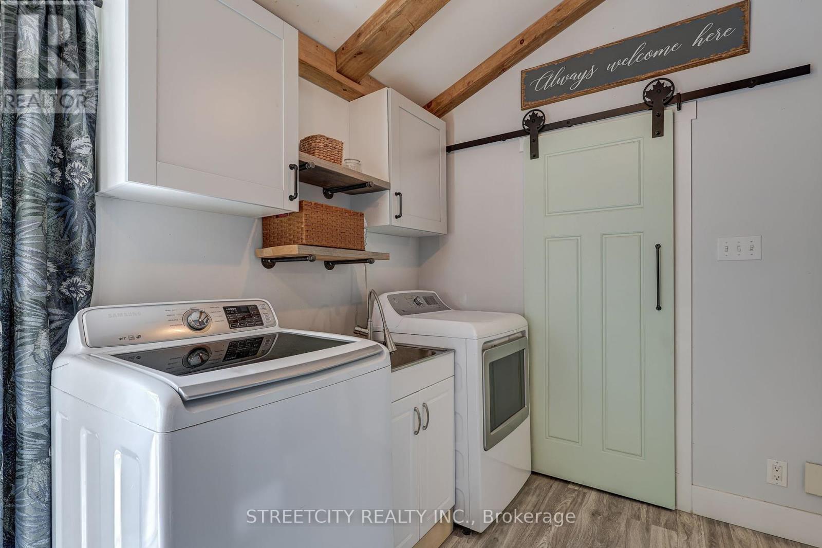 76 Fairview Avenue, St. Thomas, Ontario  N5R 4X6 - Photo 24 - X12194579