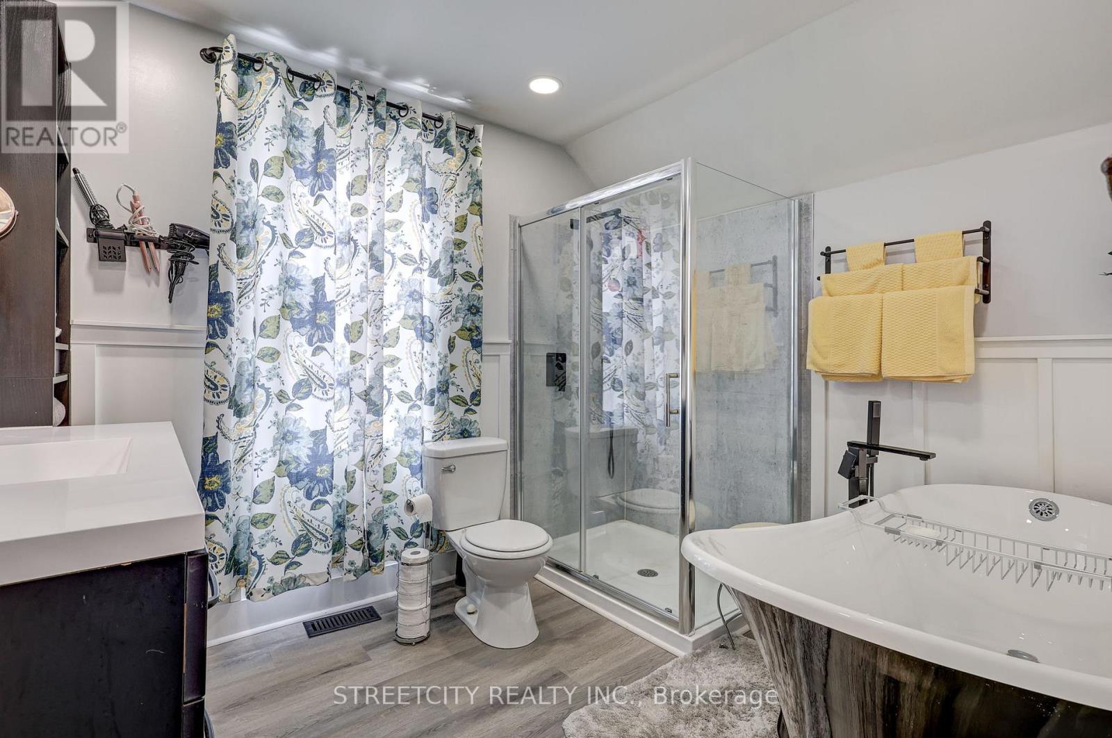 76 Fairview Avenue, St. Thomas, Ontario  N5R 4X6 - Photo 30 - X12194579