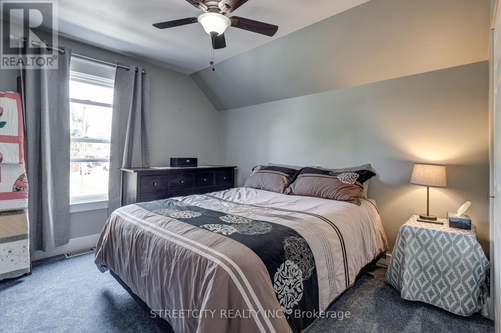76 Fairview Avenue, St. Thomas, Ontario  N5R 4X6 - Photo 37 - X12194579