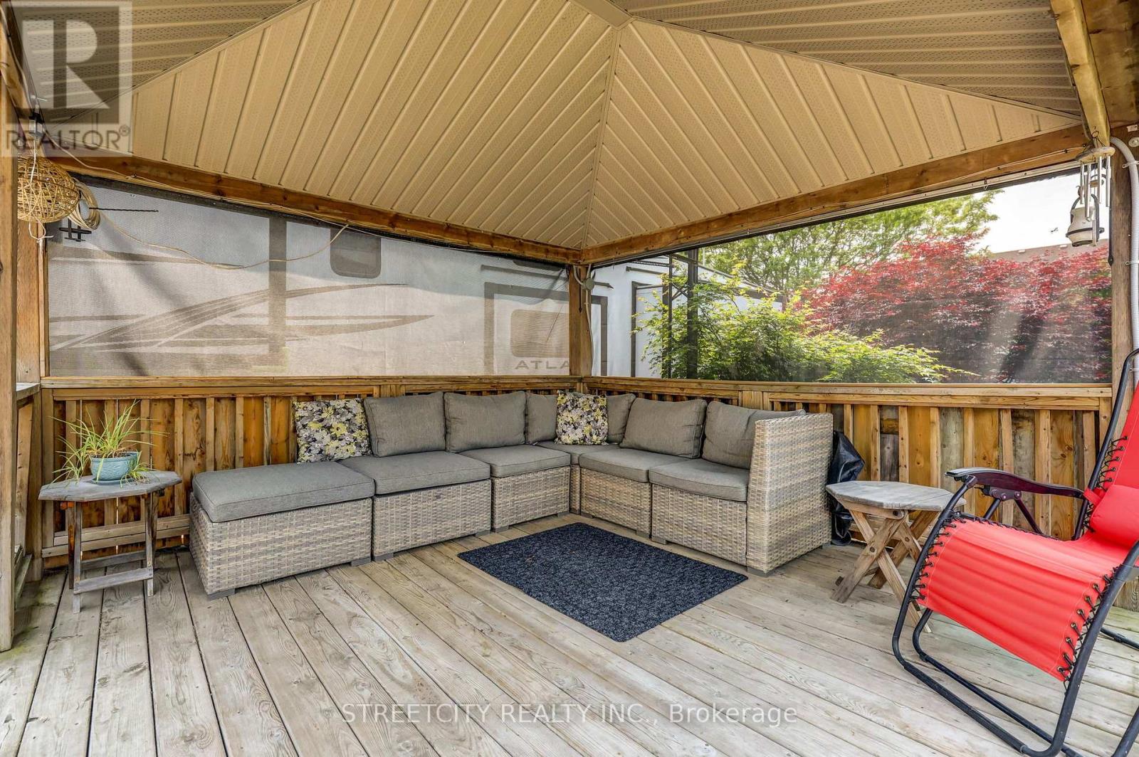 76 Fairview Avenue, St. Thomas, Ontario  N5R 4X6 - Photo 46 - X12194579