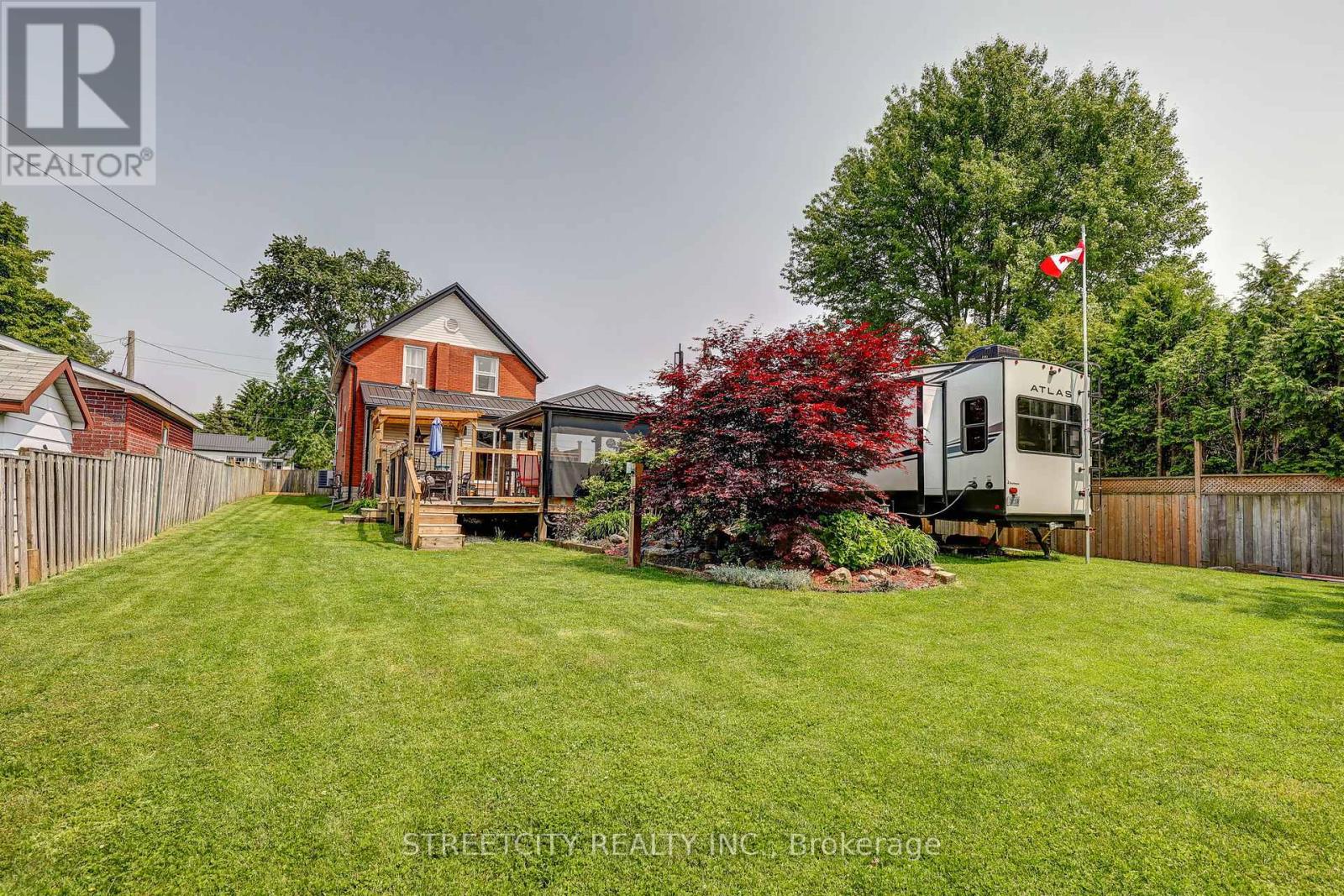 76 Fairview Avenue, St. Thomas, Ontario  N5R 4X6 - Photo 47 - X12194579