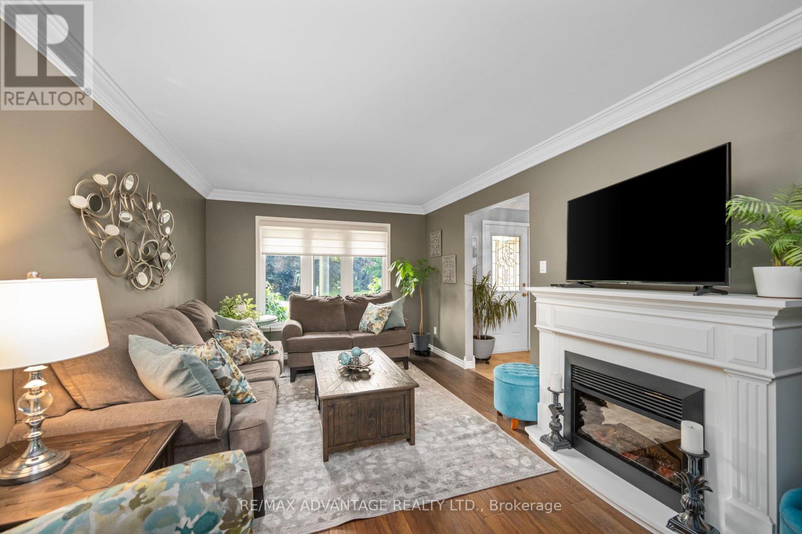 Photo 8 of 43 for 1634 Phillbrook Drive