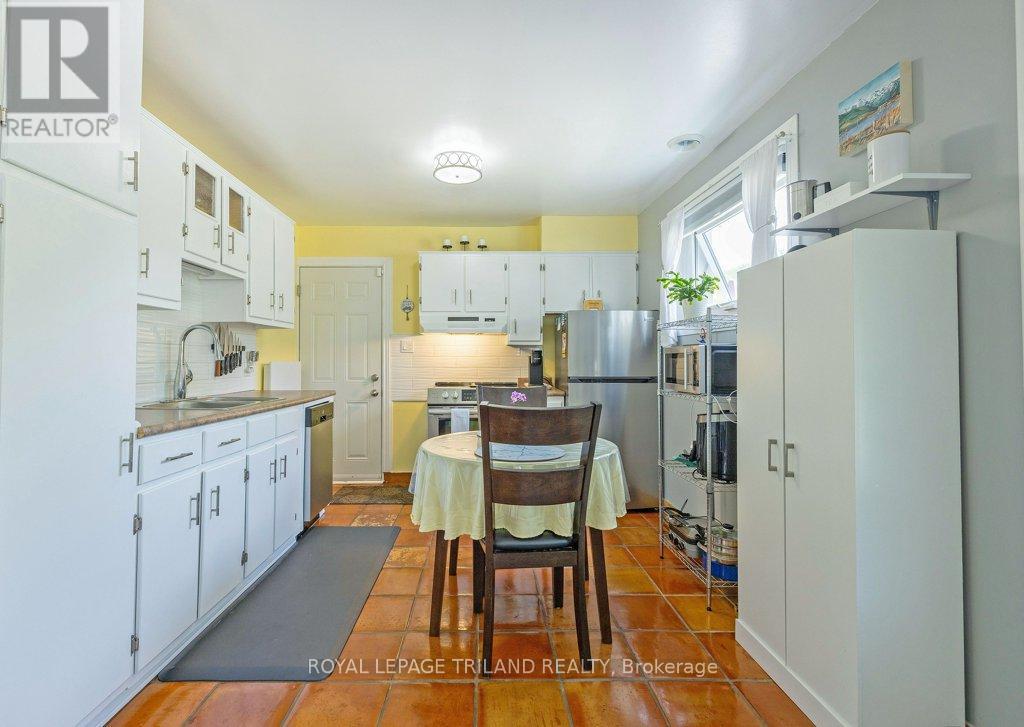 1629 Churchill Avenue, London East, Ontario N5W 2L1 - Photo 10 - X12194644
