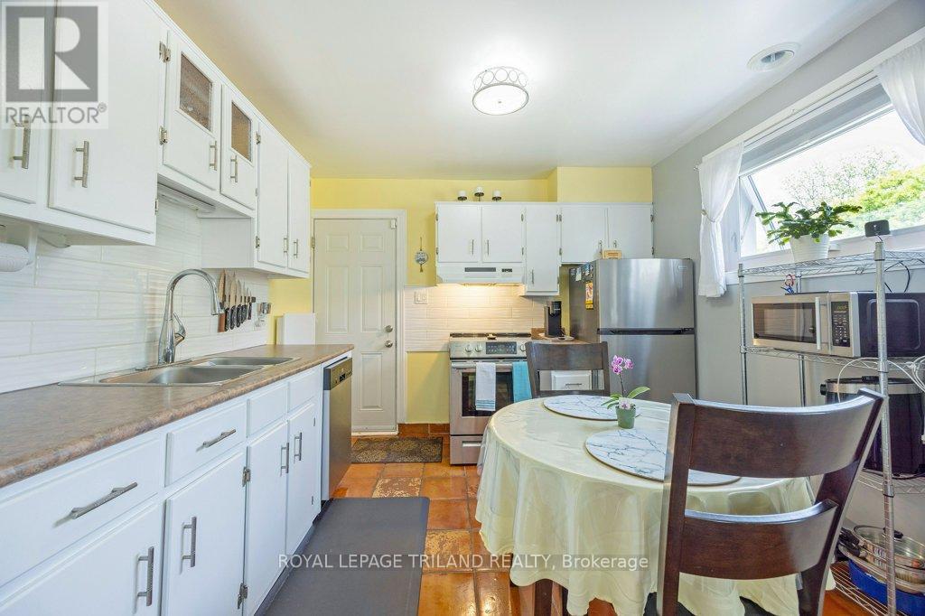 1629 Churchill Avenue, London East, Ontario N5W 2L1 - Photo 11 - X12194644