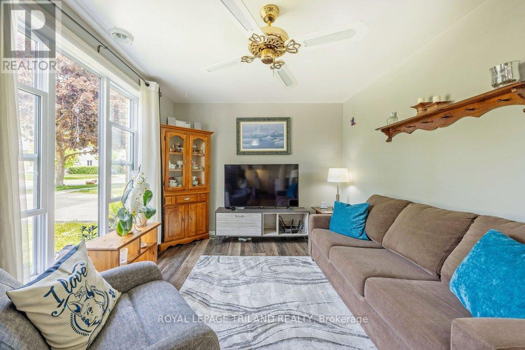1629 Churchill Avenue, London East, Ontario N5W 2L1 - Photo 7 - X12194644
