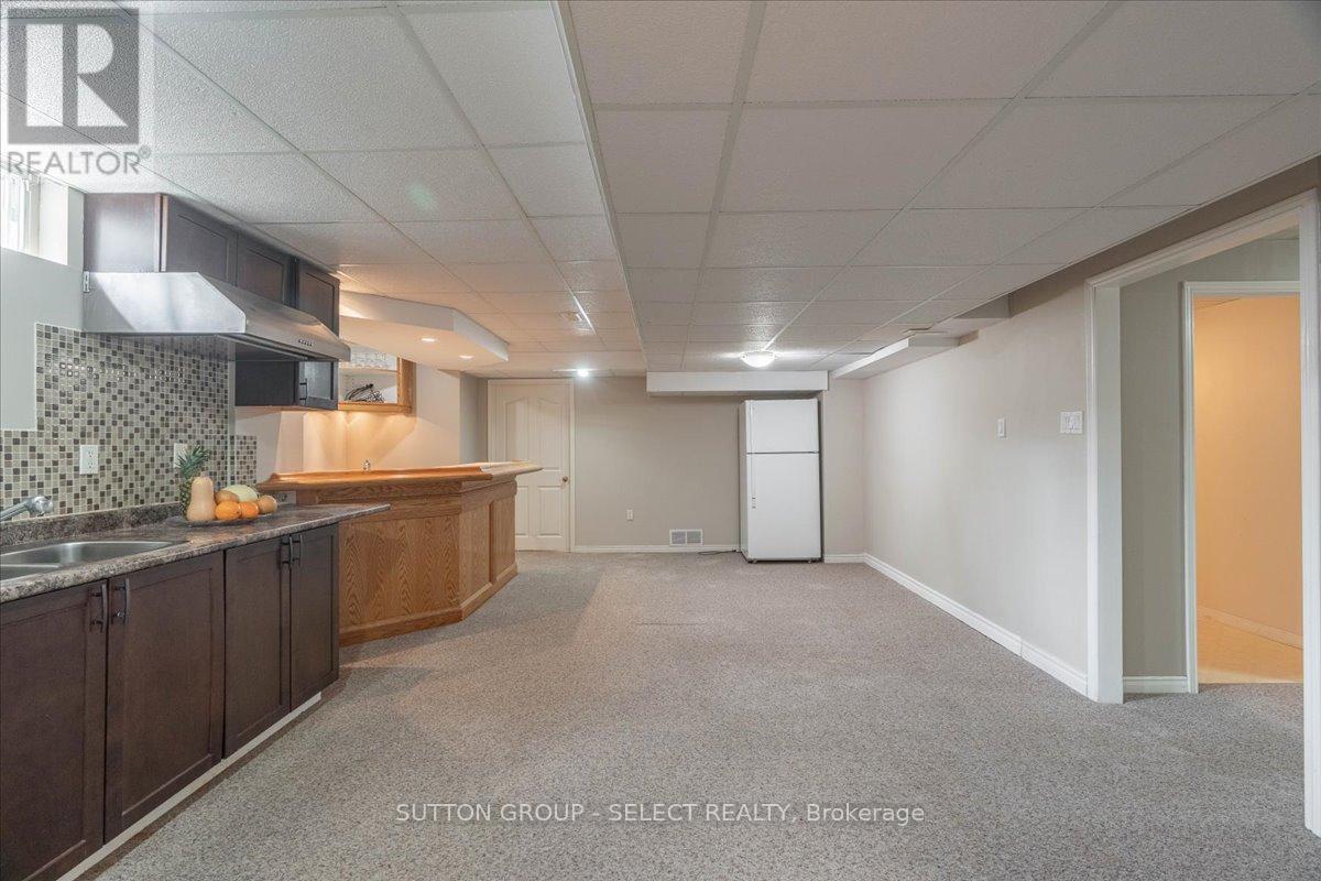 5 Lavender Way, London North (North G), Ontario  N5X 3J2 - Photo 38 - X12194756