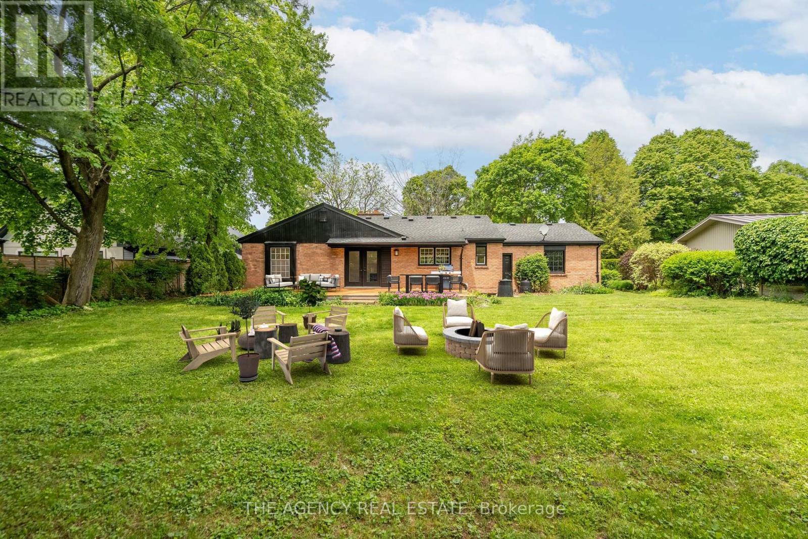 38 Hunt Village Crescent, London North, Ontario  N6H 4A3 - Photo 34 - X12194852