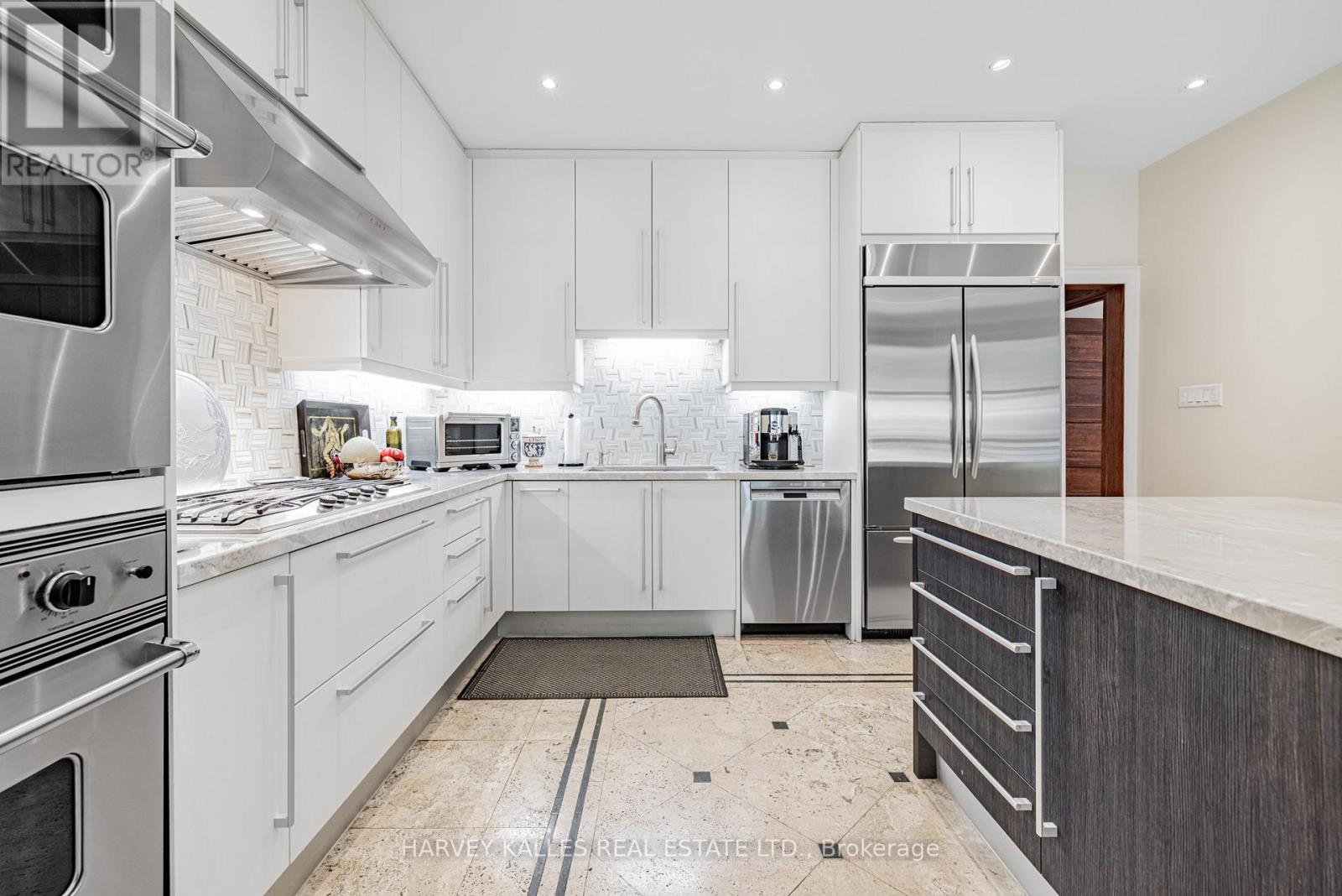 386 Palmerston Boulevard, Toronto (Palmerston-Little Italy), Ontario  M6G 2N6 - Photo 12 - C12194571