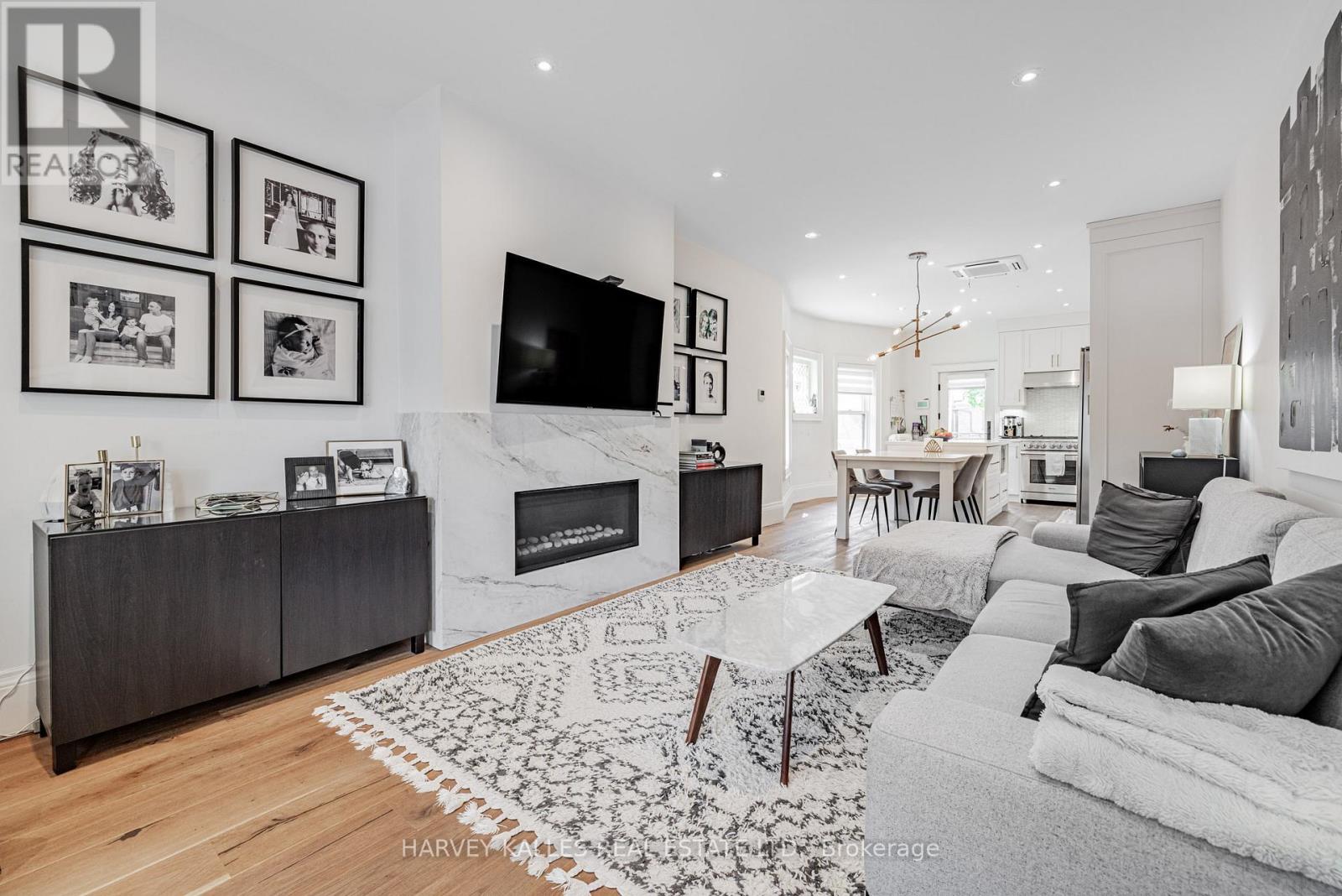 386 Palmerston Boulevard, Toronto, Ontario  M6G 2N6 - Photo 20 - C12194571