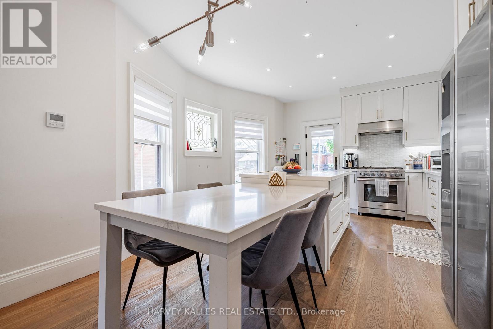 386 Palmerston Boulevard, Toronto, Ontario  M6G 2N6 - Photo 21 - C12194571