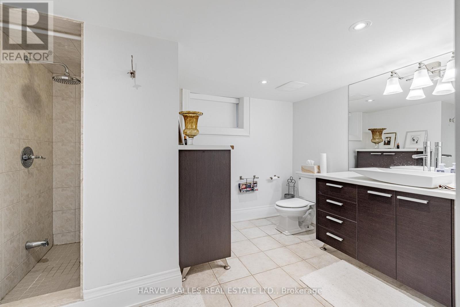 386 Palmerston Boulevard, Toronto (Palmerston-Little Italy), Ontario  M6G 2N6 - Photo 38 - C12194571