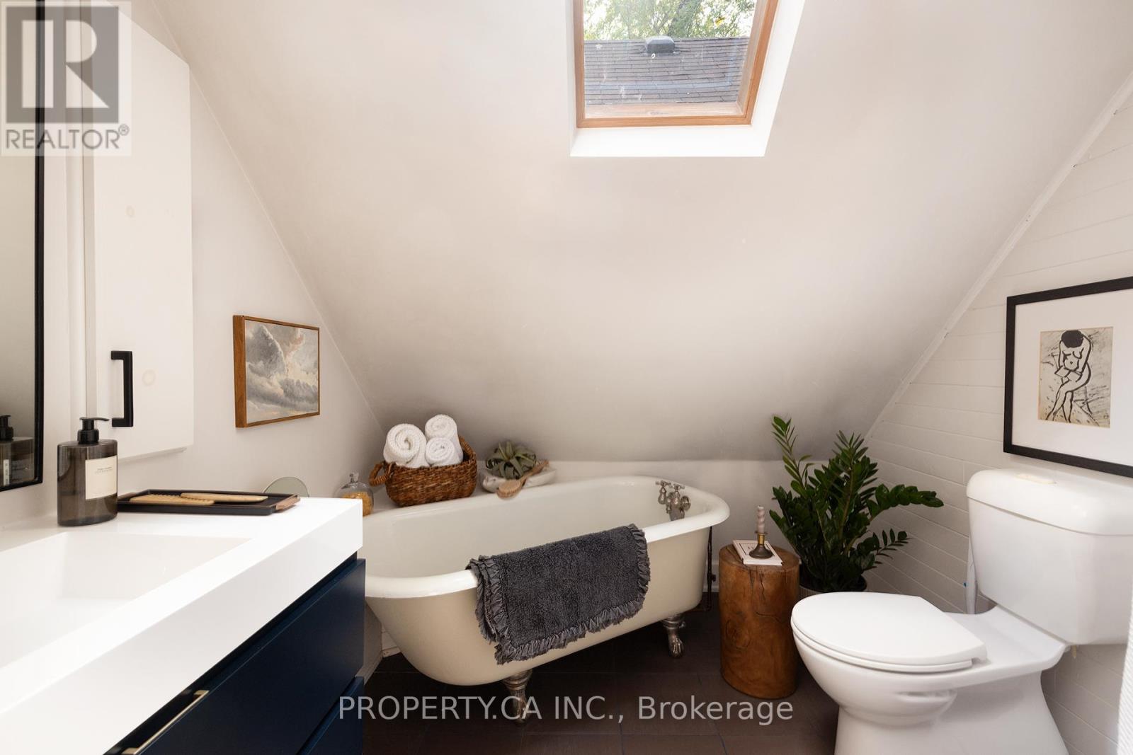 40 Ivy Avenue, Toronto, Ontario  M4L 2H7 - Photo 27 - E12194582
