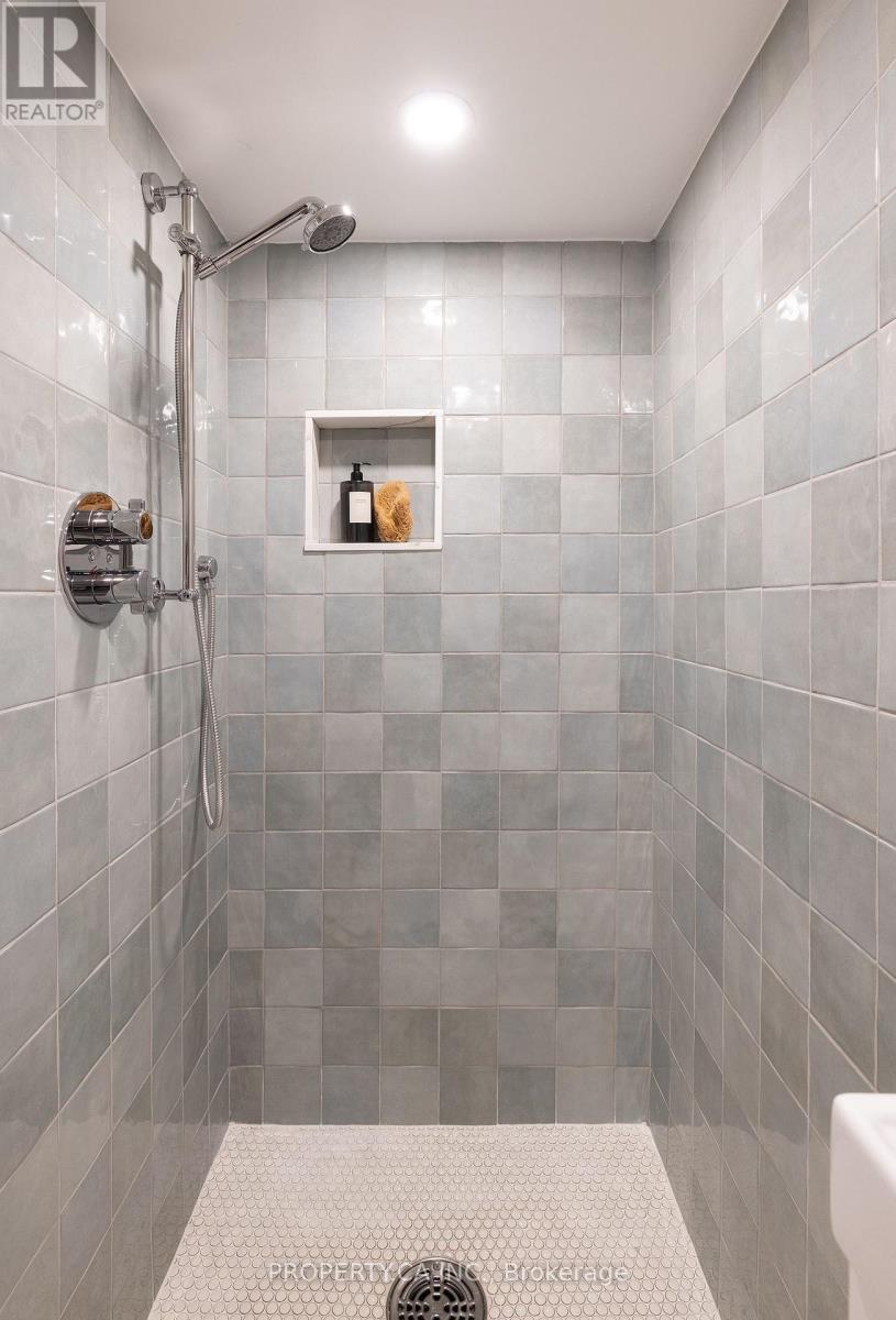 40 Ivy Avenue, Toronto, Ontario  M4L 2H7 - Photo 38 - E12194582