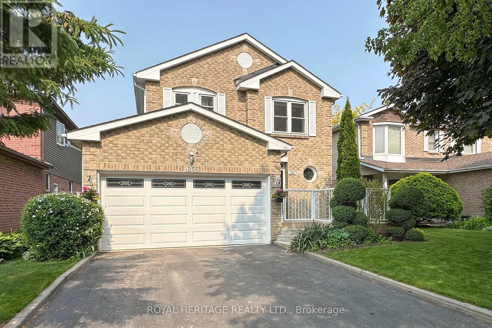 1609 Rawlings Drive, Pickering, Ontario  L1V 4Z9 - Photo 2 - E12194612
