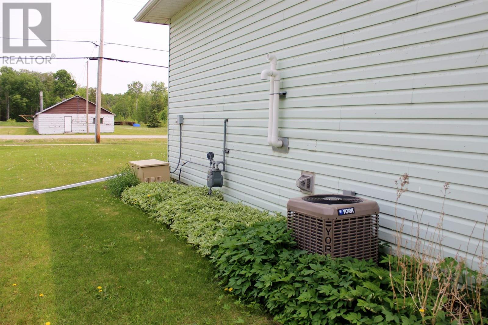 8 Campbell St, Stratton, Ontario  P0W 1N0 - Photo 12 - TB251508