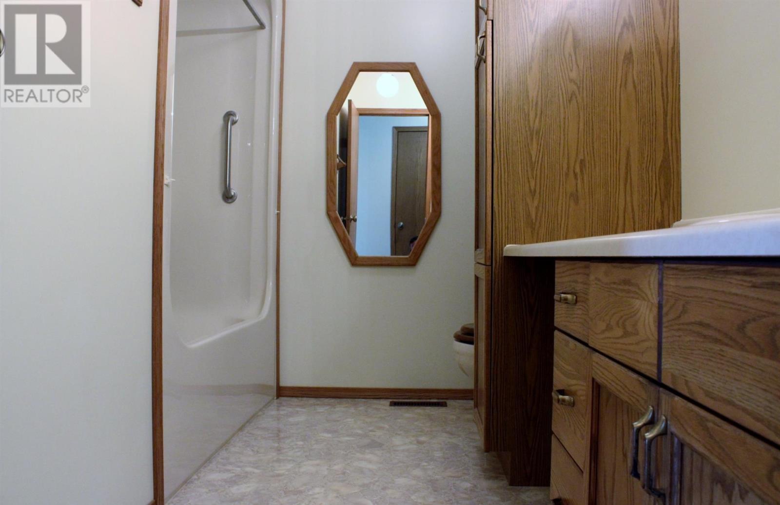 8 Campbell St, Stratton, Ontario  P0W 1N0 - Photo 28 - TB251508