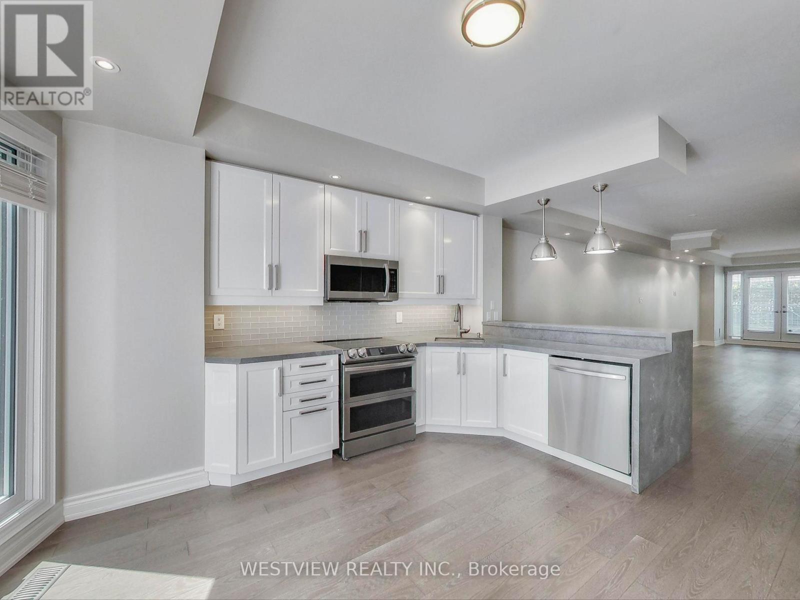Th7 - 2111 Lake Shore Boulevard W, Toronto, Ontario  M8V 4B2 - Photo 19 - W12193618