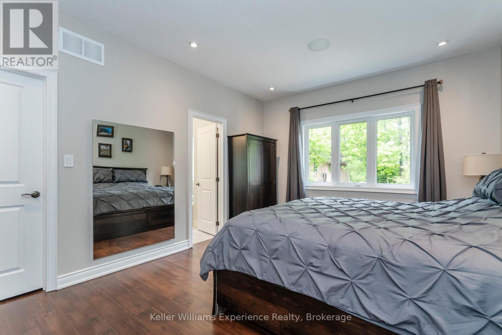 1 Topaz Court, Oro-Medonte, Ontario  L0L 2E0 - Photo 16 - S12194830