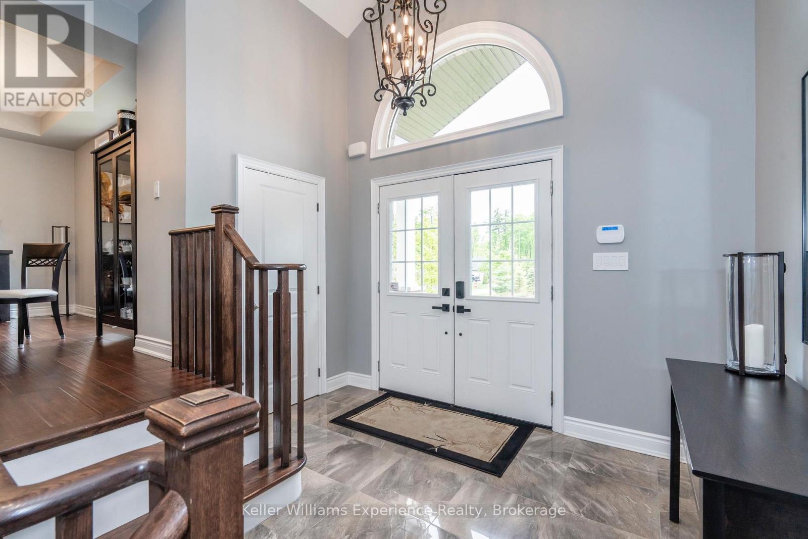 1 Topaz Court, Oro-Medonte, Ontario  L0L 2E0 - Photo 6 - S12194830