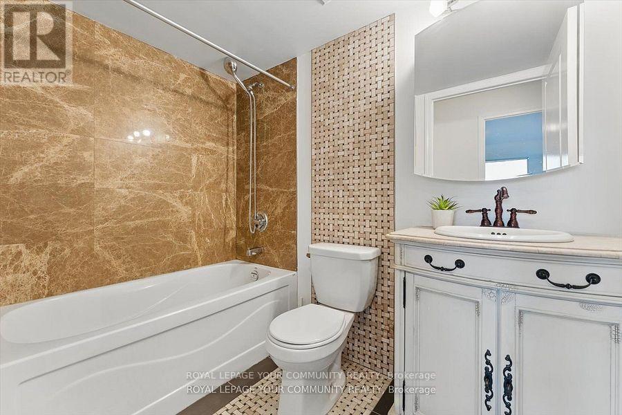 214 - 18 Harding Boulevard, Richmond Hill, Ontario  L4C 0T3 - Photo 16 - N12194581