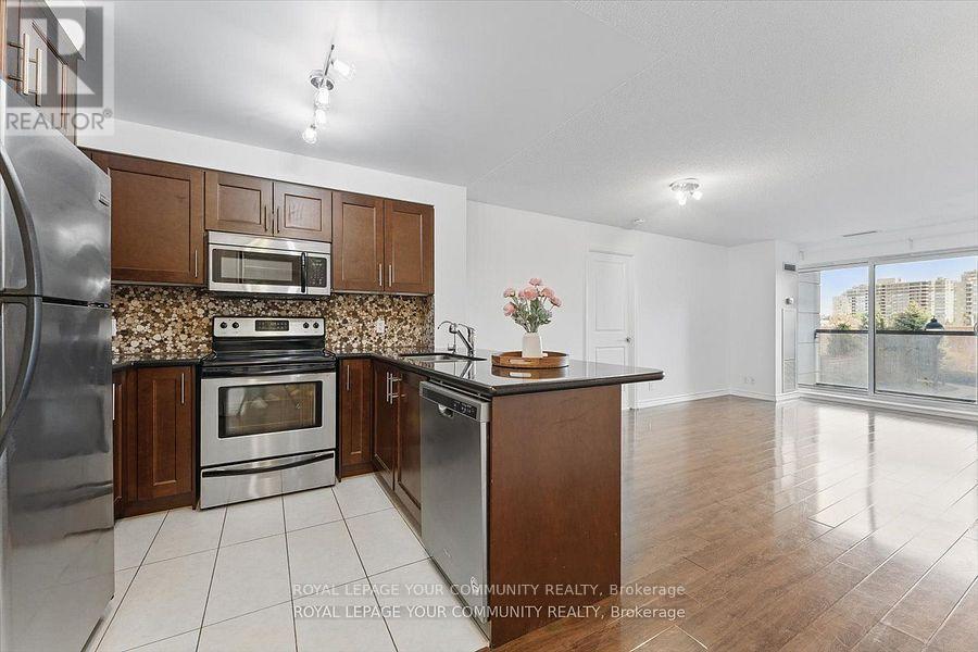 214 - 18 Harding Boulevard, Richmond Hill, Ontario  L4C 0T3 - Photo 6 - N12194581