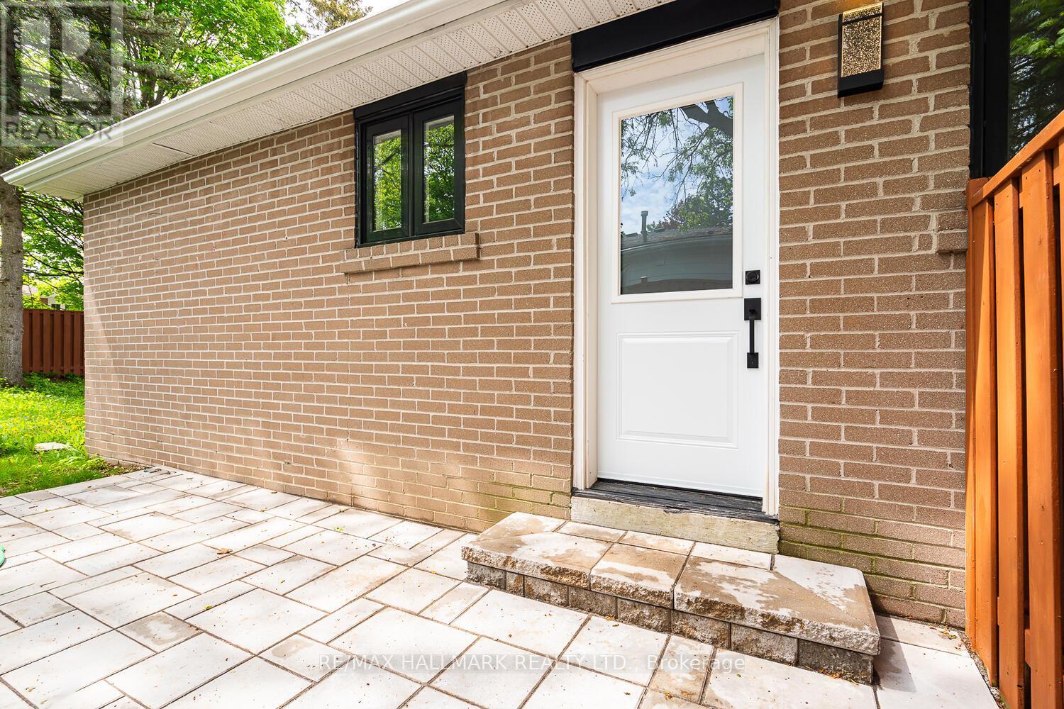 106 Woodpark Place, Newmarket, Ontario  L3Y 3P6 - Photo 37 - N12194593