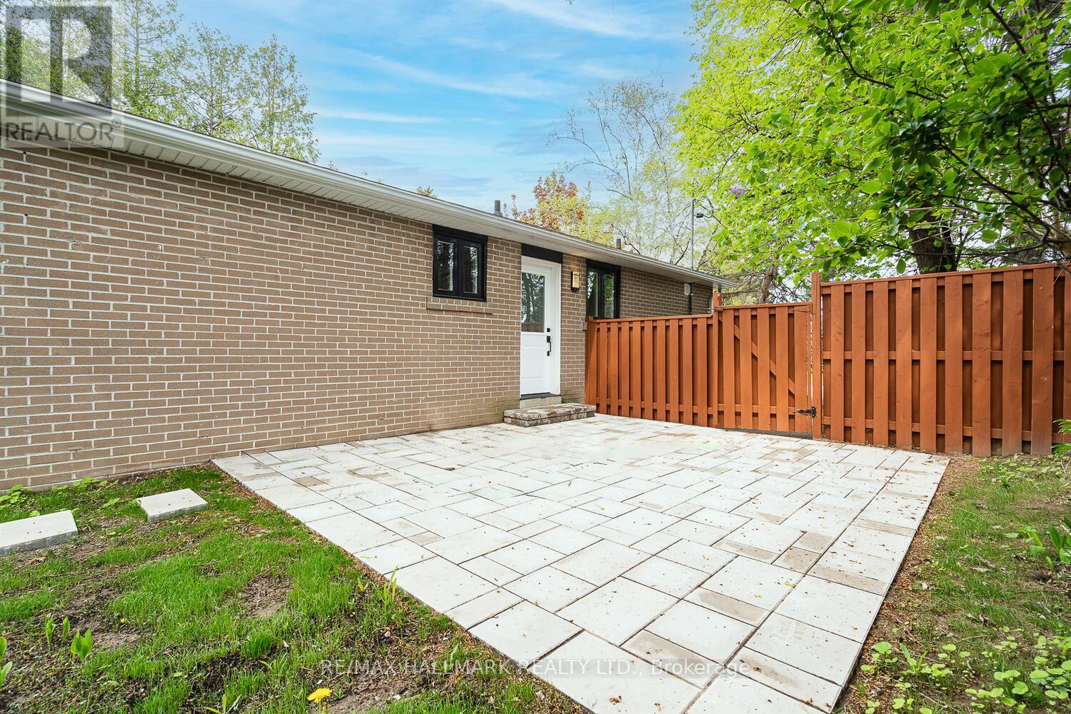 106 Woodpark Place, Newmarket, Ontario  L3Y 3P6 - Photo 39 - N12194593