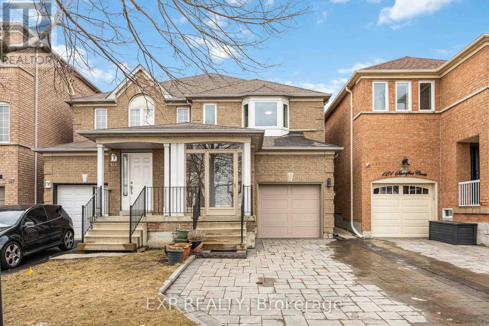123 SASSAFRAS CIRCLE, Vaughan, Ontario