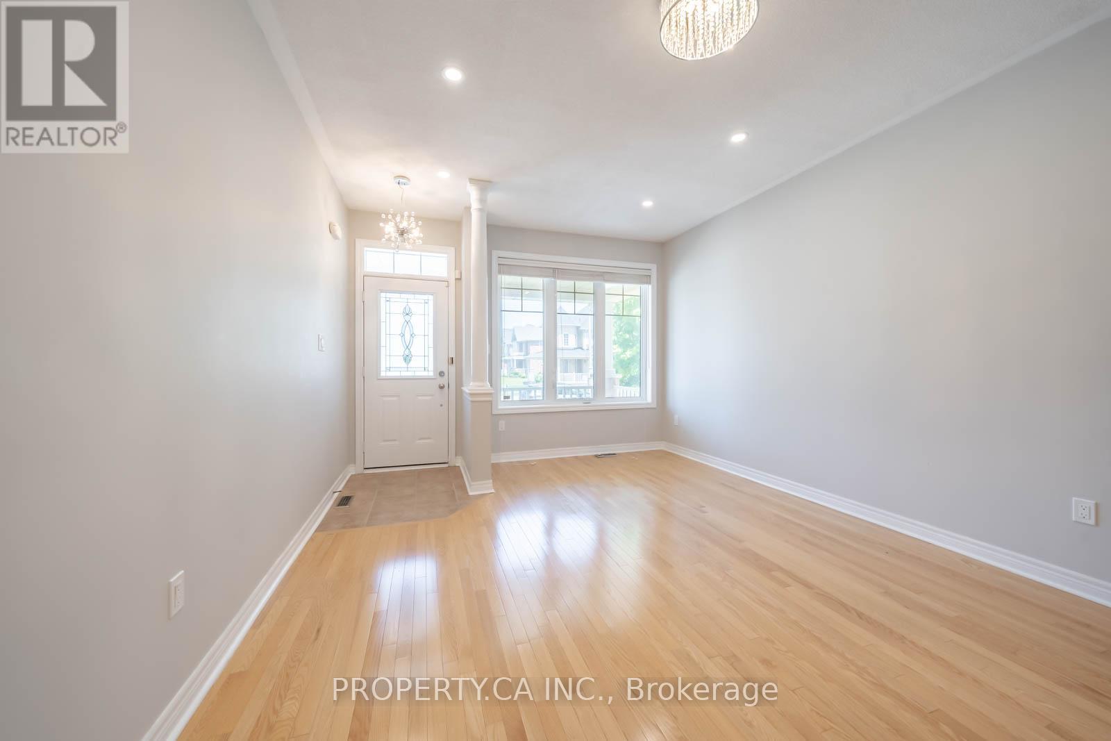 824 Millard Street, Whitchurch-Stouffville, Ontario  L4A 0B6 - Photo 7 - N12194754