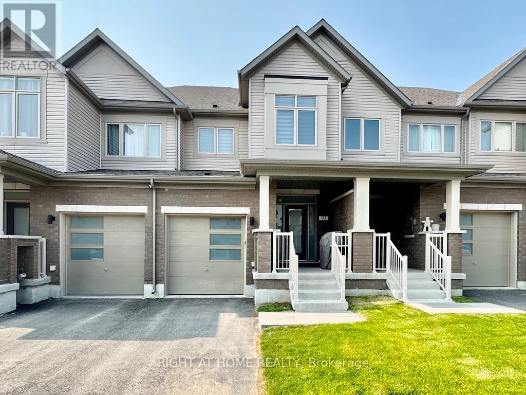 93 SAGEWOOD AVENUE, Barrie, Ontario