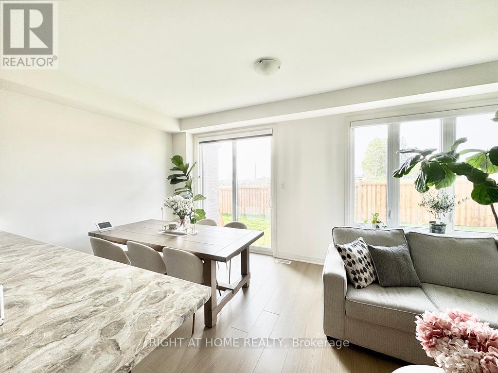 93 Sagewood Avenue, Barrie, Ontario  L9J 0K5 - Photo 2 - S12194592