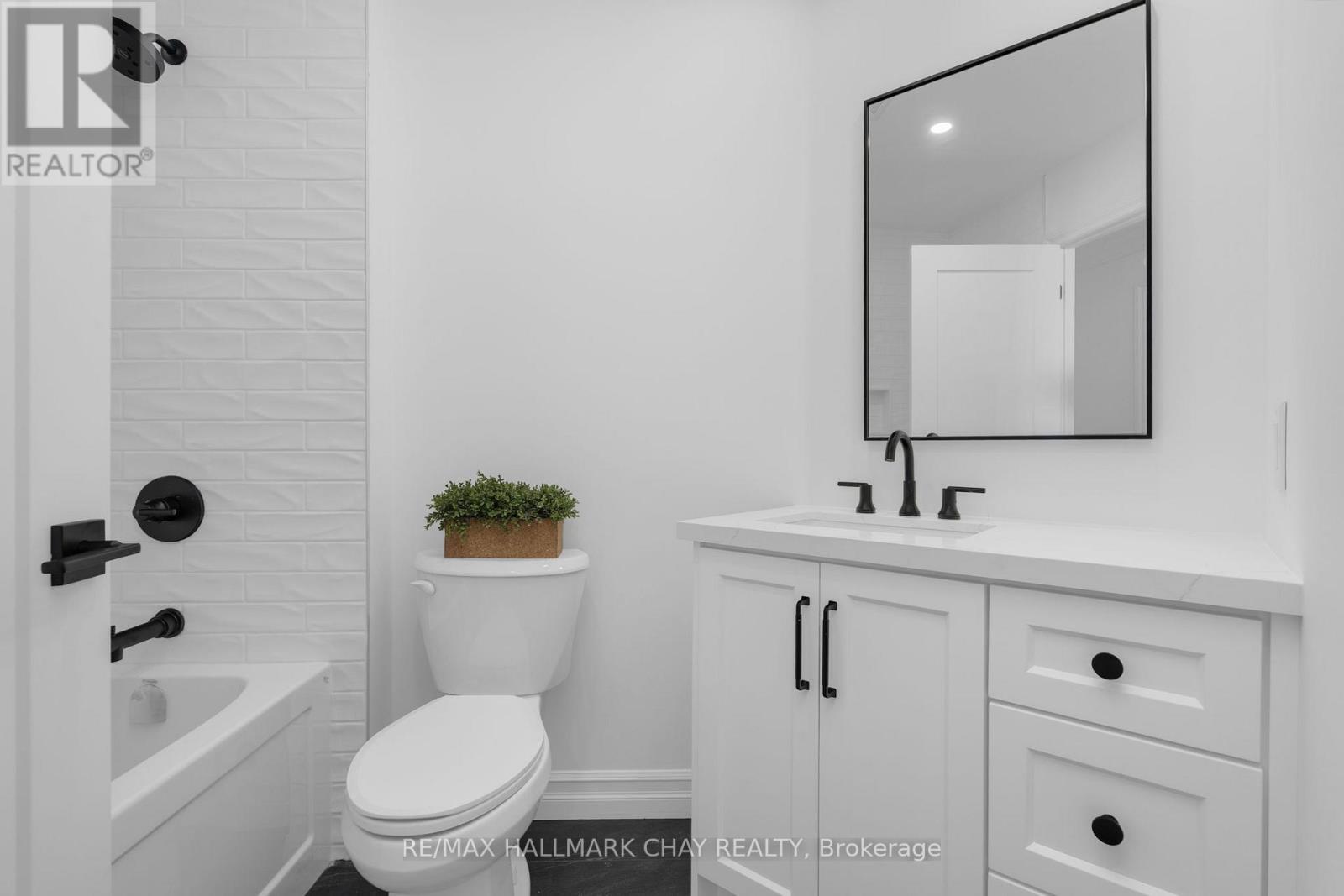 603 - 6 Toronto Street, Barrie, Ontario  L4N 9R2 - Photo 18 - S12194595