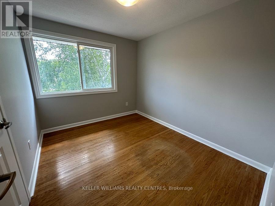 Upper - 20 Queen Street, Barrie, Ontario  L4M 1Z1 - Photo 20 - S12194616