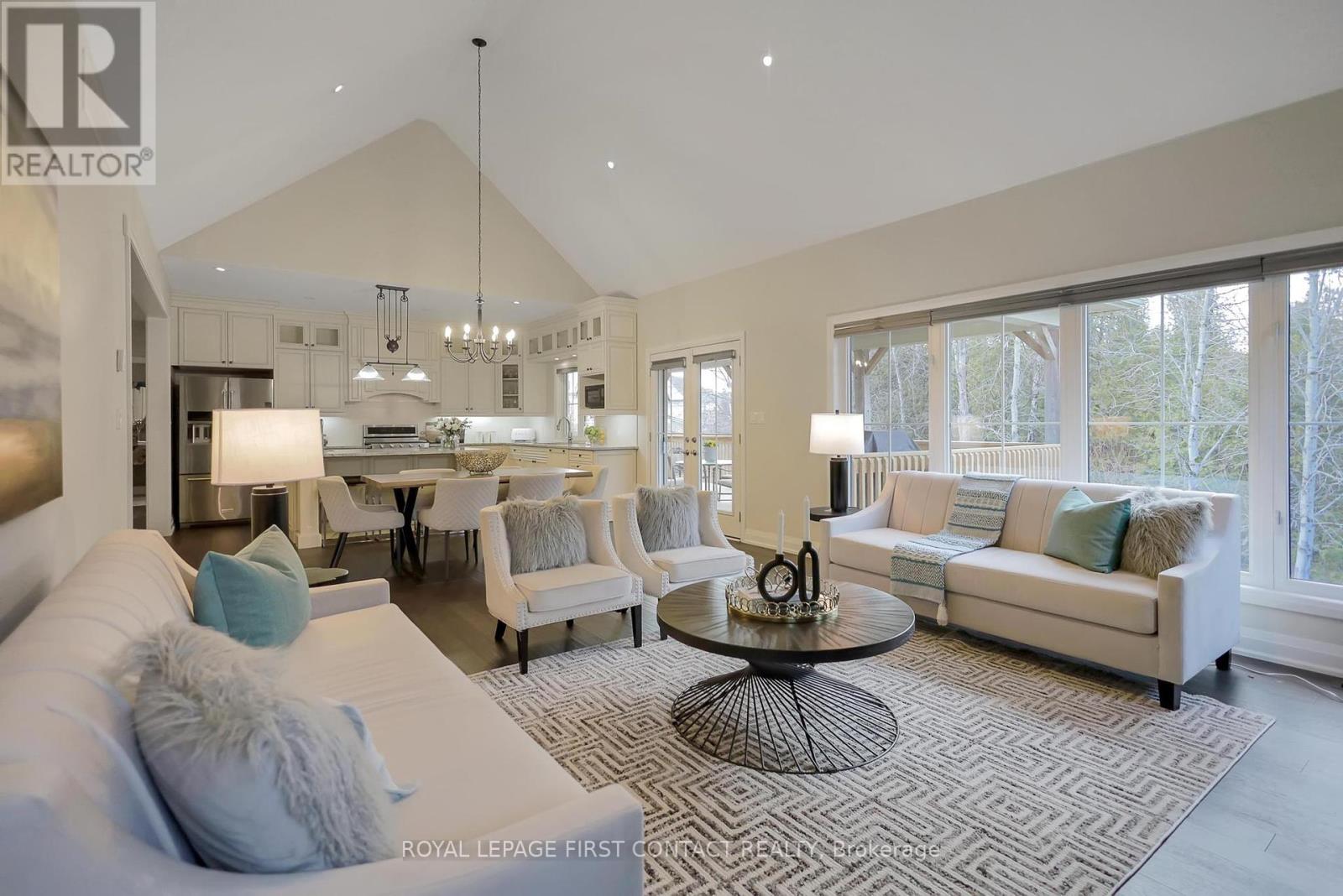 Property at 4 CUMBERLAND COURT image 3