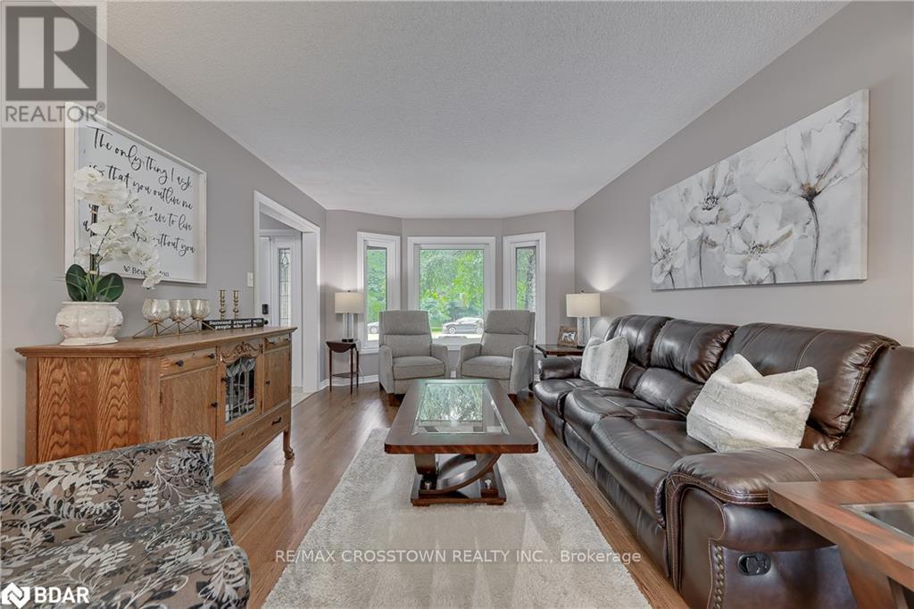 19 Allsop Crescent, Barrie (Holly), Ontario  L4N 8T6 - Photo 18 - S12194773