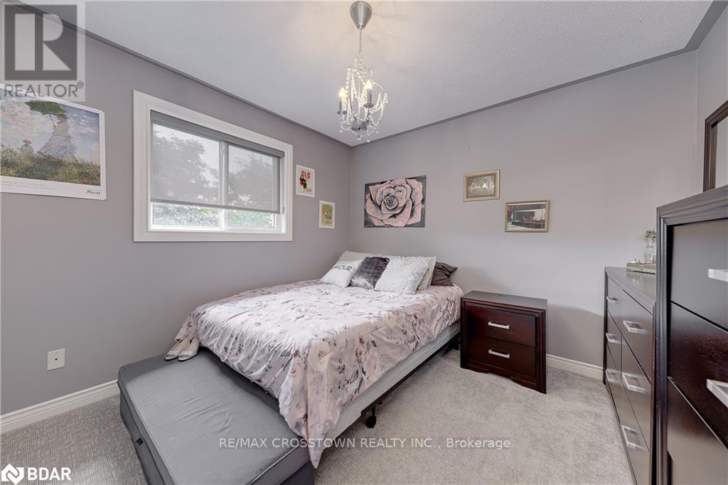 19 Allsop Crescent, Barrie (Holly), Ontario  L4N 8T6 - Photo 28 - S12194773