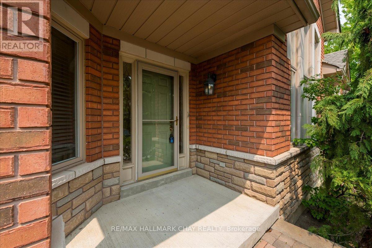 17 Artisan Lane, New Tecumseth, Ontario  L9R 2E3 - Photo 4 - N12183880