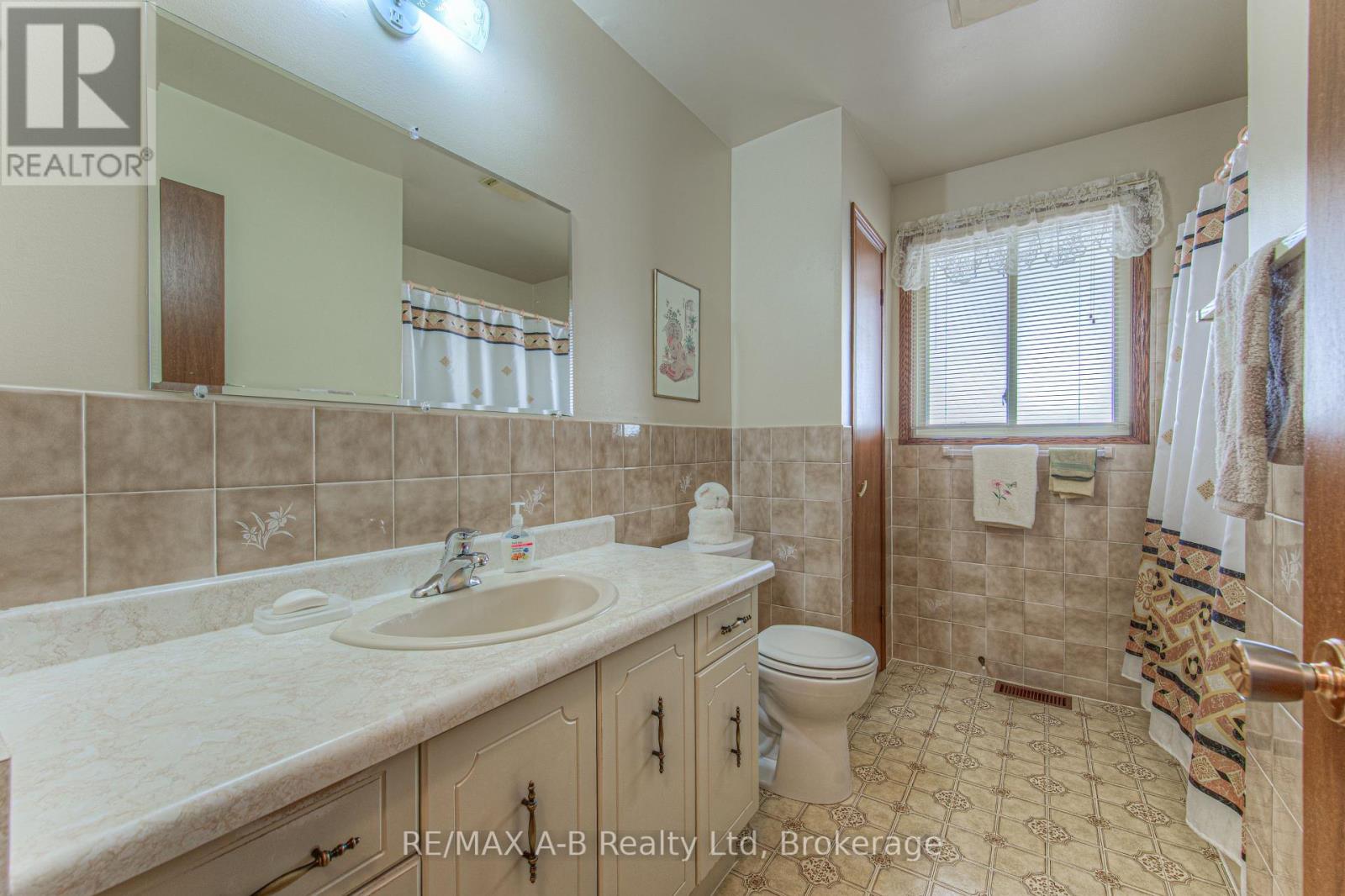 23 Magwood Court, Stratford, Ontario  N4Z 1G3 - Photo 17 - X12194819