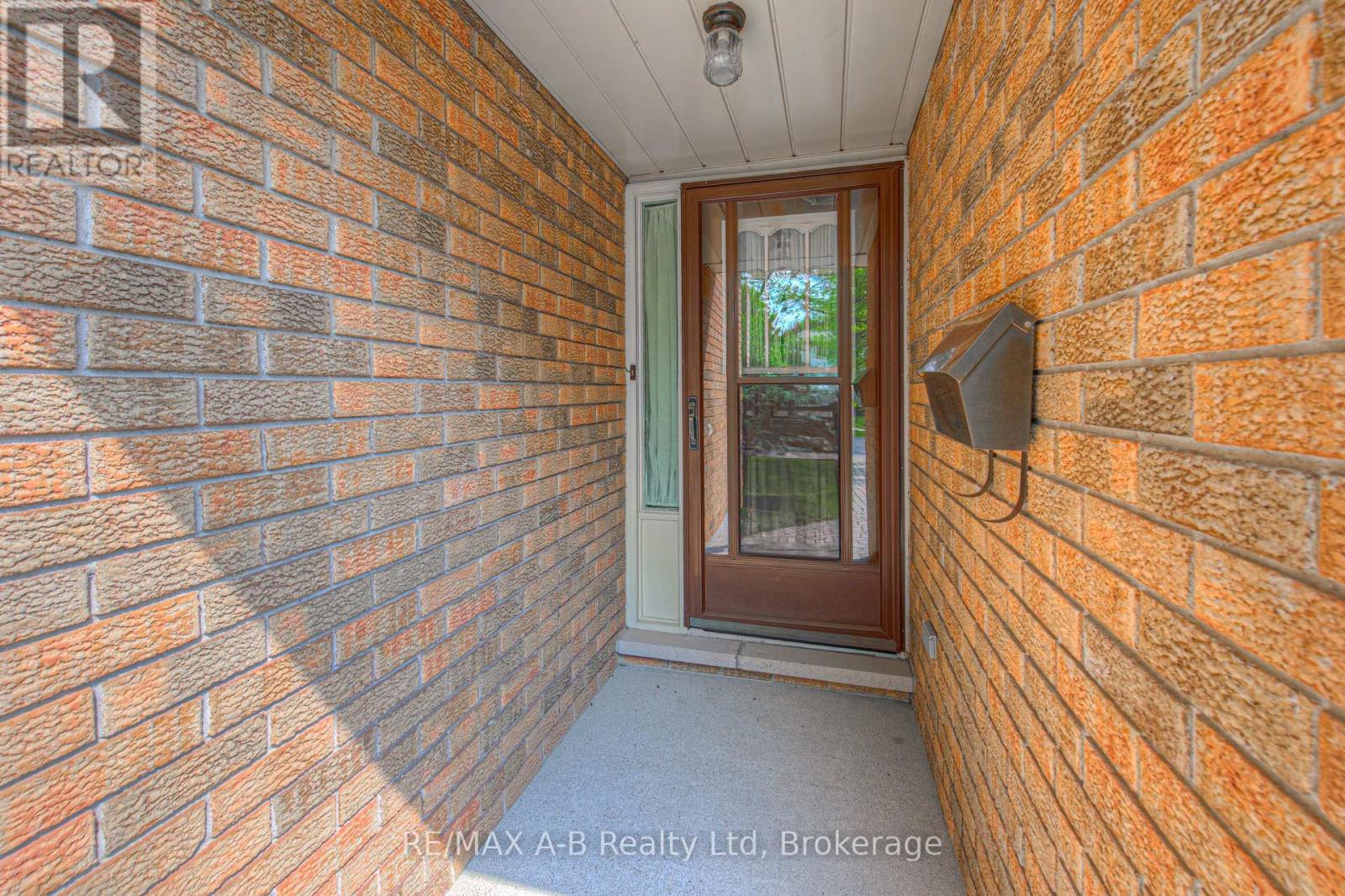 23 Magwood Court, Stratford, Ontario  N4Z 1G3 - Photo 4 - X12194819