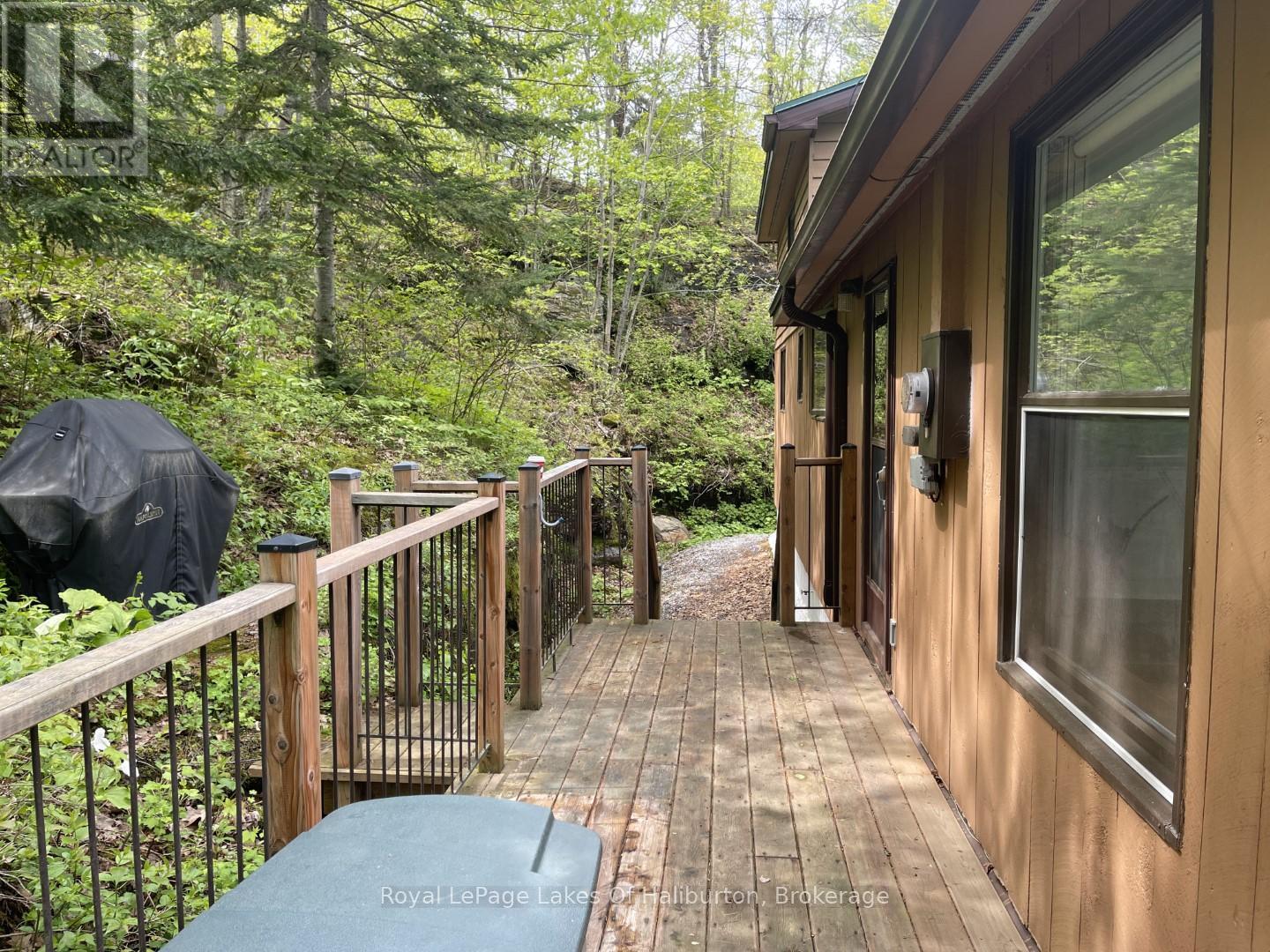 1029 Cam-Walt Trail, Minden Hills, Ontario  K0M 2K0 - Photo 12 - X12194870